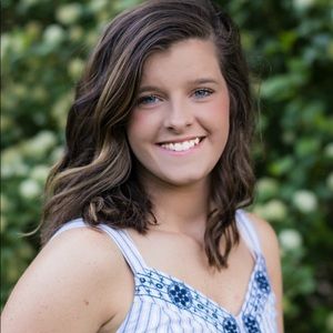 Meet your Posher, Renee